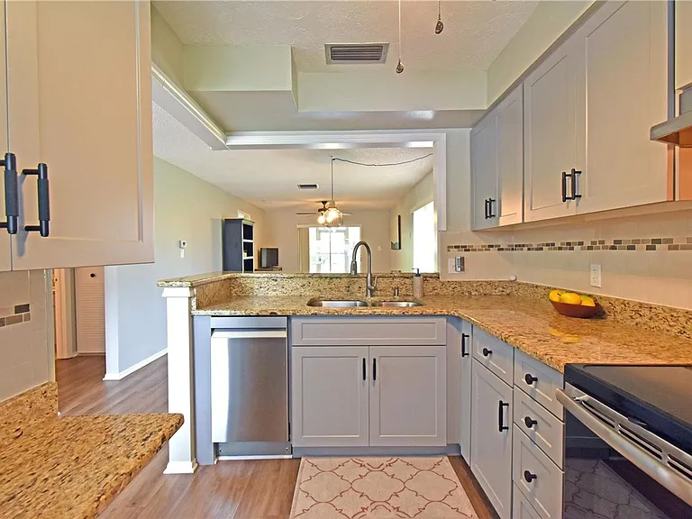3683 Trophy Blvd — Photo 5