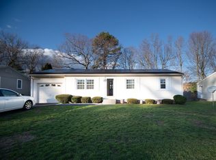 60 Aspen Rd, Springfield, MA 01128