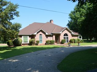 15444 Country Manor Rd, Lindale, TX 75771