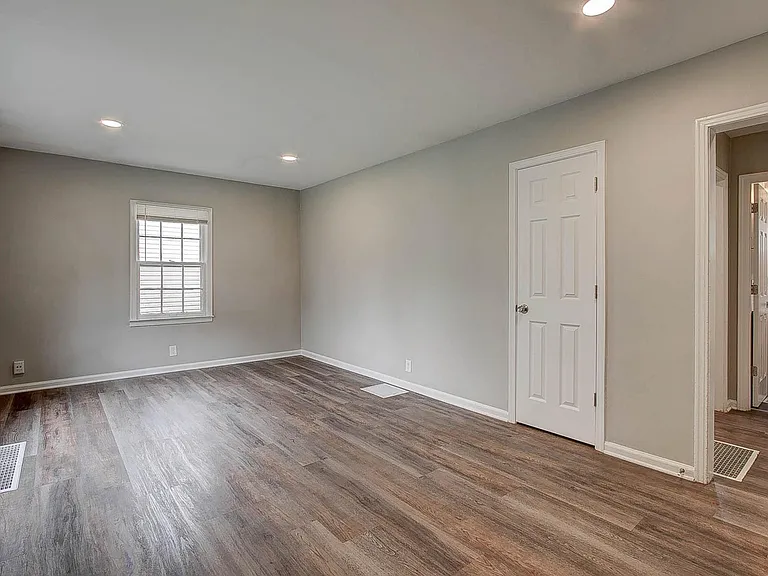 5306 Norwaldo Ave — Photo 2