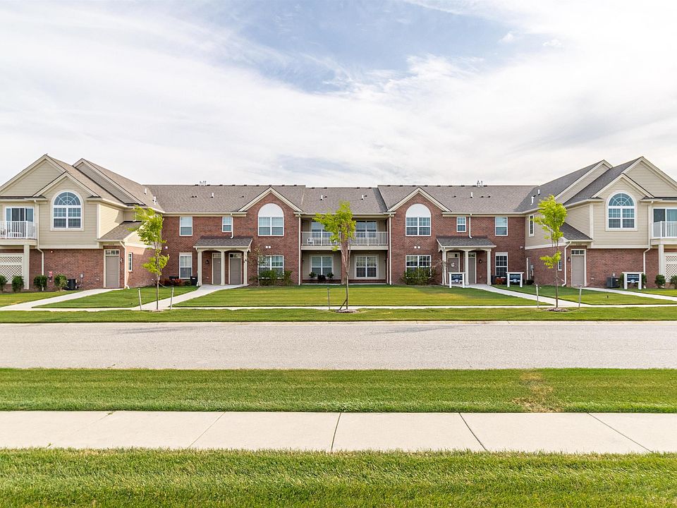 1st image of 21806 Aberdeen Dr #2/1