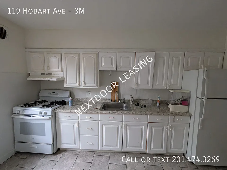 119 Hobart Ave #3M