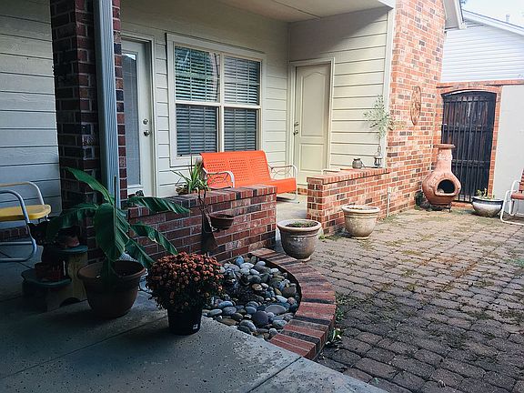 Courtyard water fountain 