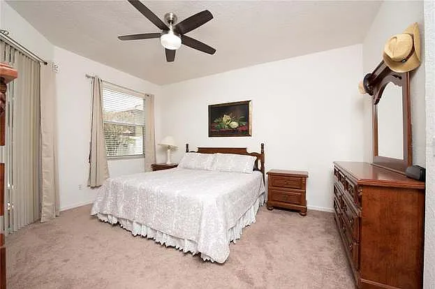 2920 Willow Creek Ln — Photo 38