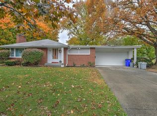 73 Benton Dr, Decatur, IL 62526