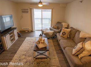 435 Century Pl #103, Onalaska, WI 54650