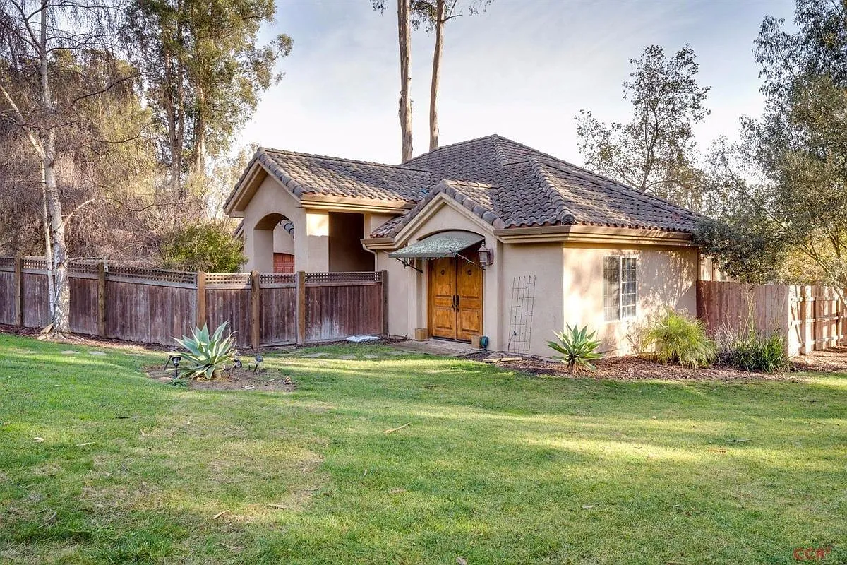 2 bed, 1.5 bath, 1000 sqft, $3,000 — Photo 1