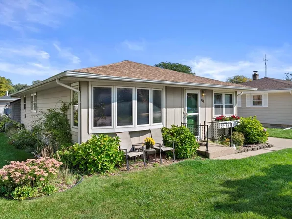 650 East Harvard STREET, Oconomowoc, WI 53066