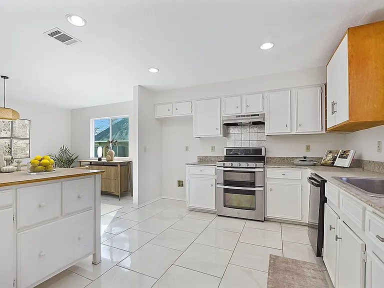 1300 Monica St — Photo 5