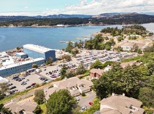 Admirals Gate, Esquimalt, BC V9A 2P1