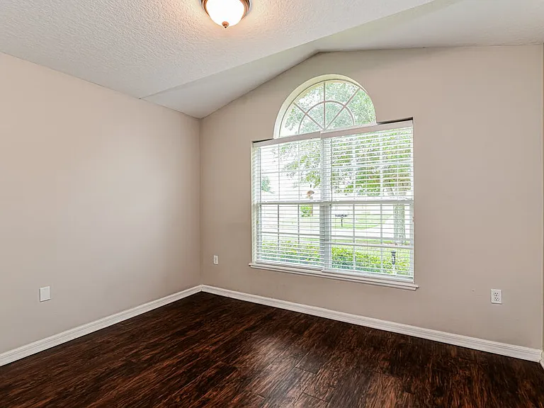 308 Flint St — Photo 13