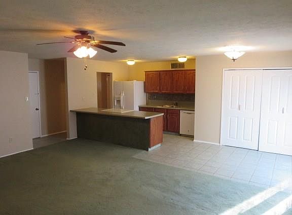 5th image of 5553 Russell Dr