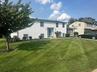 15 Princeton Dr, Laurel Springs, NJ 08021