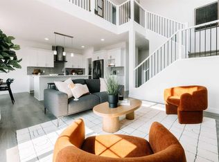 432 W Ranch Gate, Strathmore, AB T1P0B4