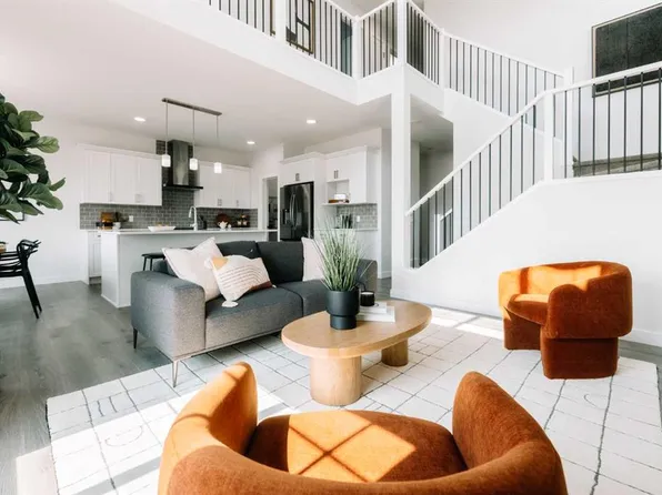 416 W Ranch Gate, Strathmore, AB T1P 0B4