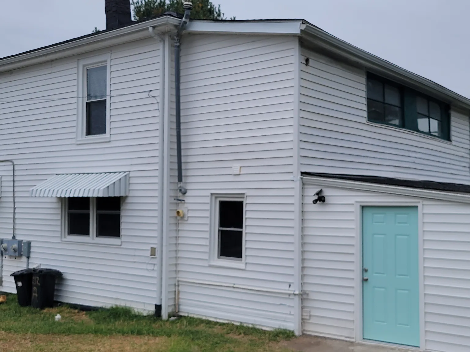 212 Summit St — Photo 2