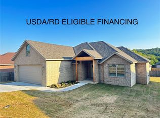 743 W Foothills Dr, Fayetteville, AR 72701