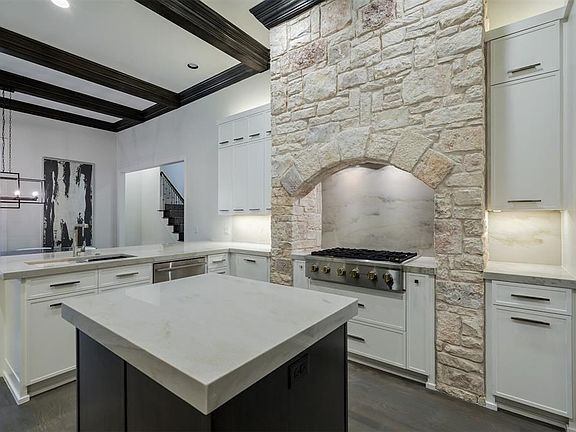 3rd image of 6644 Whispering Woods Ct