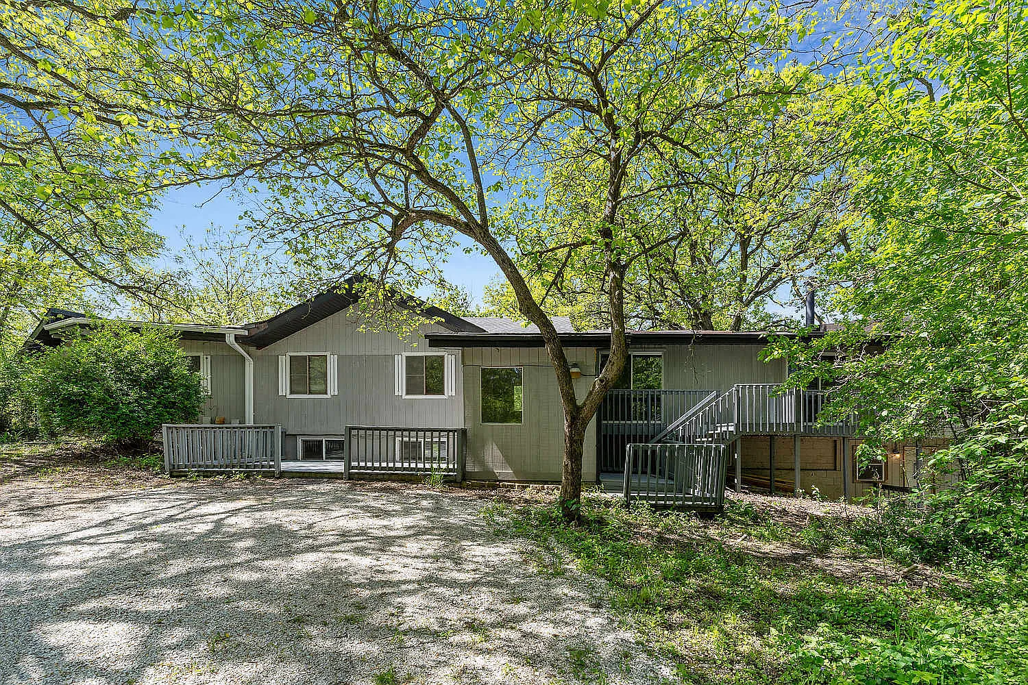 22930 Miller Rd photo 1