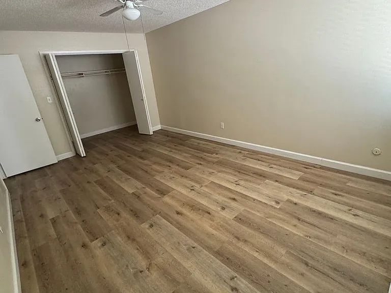 1651 Normandie St — Photo 5