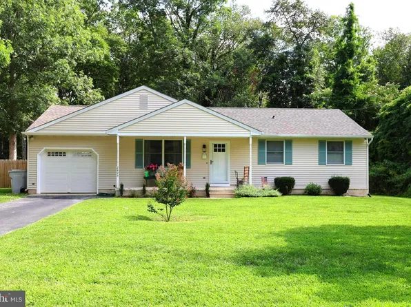 2425 Brookhaven Dr, Vineland, NJ 08361