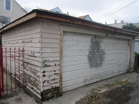 3rd image of 4216 W 31st St