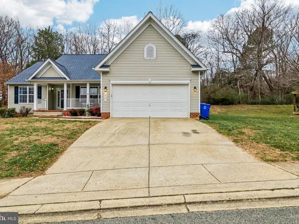 13 Pocahontas Ct, La Plata, MD 20646