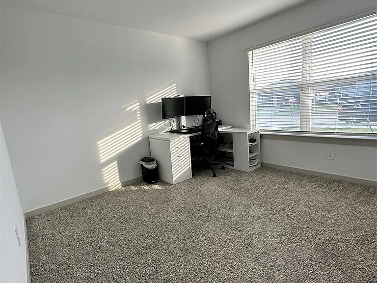 7219 Whispering Leaf St — Photo 12