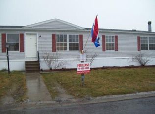 1324 Ridgewood Dr, Lockport, NY 14094