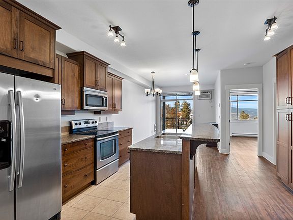 3rd image of 775 McGill Rd #202