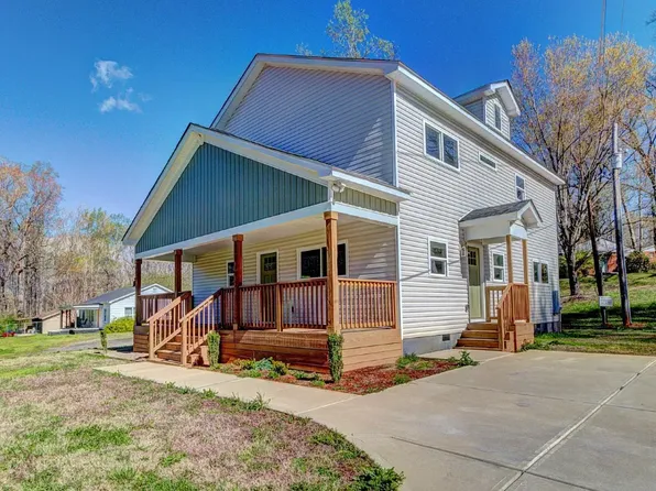 902 N Mountain St, Cherryville, NC 28021