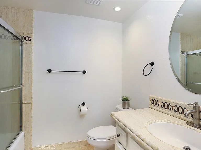 24491 Mozer Dr — Photo 17