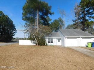 133 Village Ct, Havelock, NC 28532