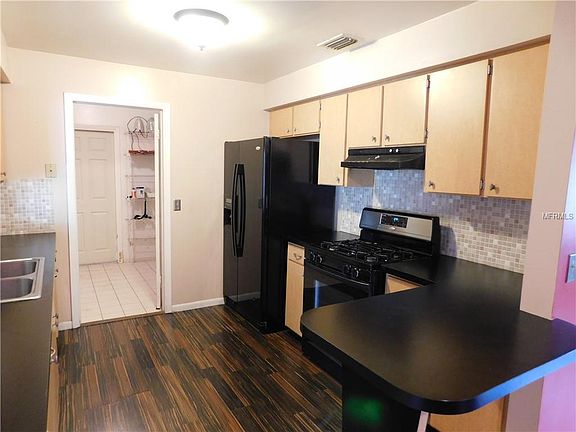 3rd image of 460 Violet Dell Dr
