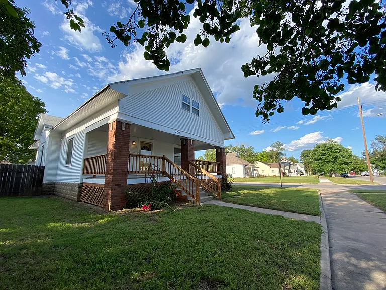 300 W 12th Ave — Photo 46