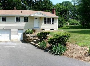 3 Elgin Dr, Tolland, CT 06084