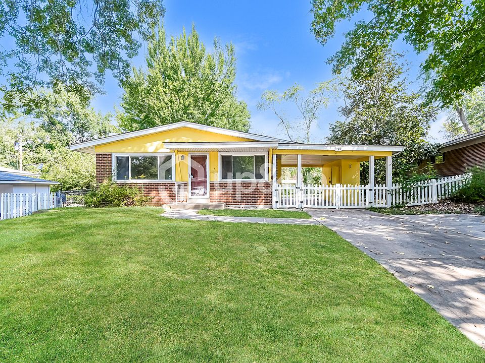 1st image of 905 Barat Ln