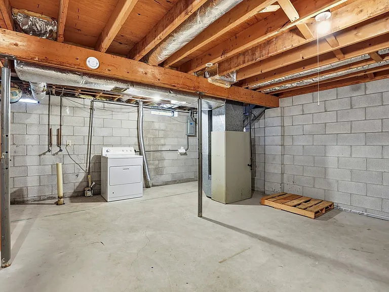 3727 Parkway Blvd — Photo 15