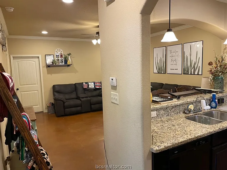 410 Baby Bear Dr — Photo 13
