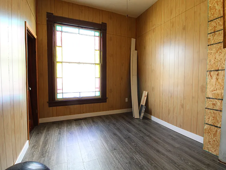 207 E Franklin St — Photo 11