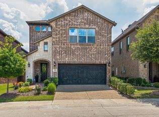 3928 N Brookridge Ct, Bedford, TX 76021