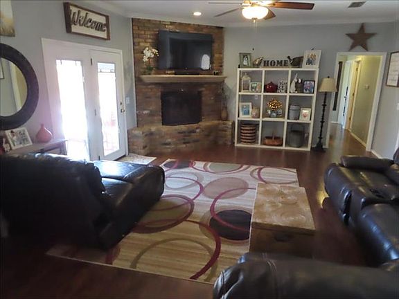 3rd image of 6700 Blossom Ct