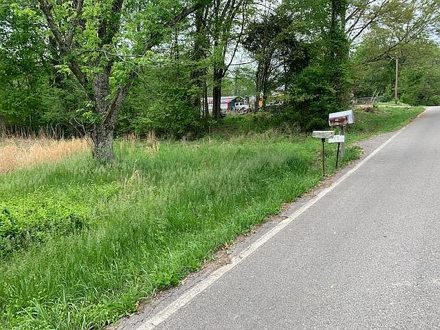 2nd image of 4682 Devers Rd