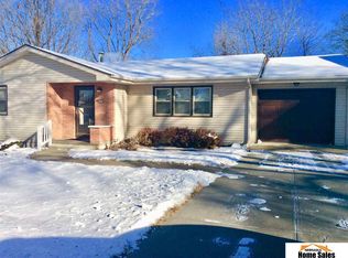 6645 S 86th St, Ralston, NE 68127