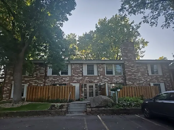 4548 Cedar Lake Rd, Minneapolis, MN 55416