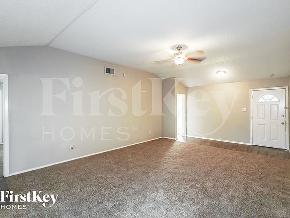 3rd image of 12707 Glenhollow Dr