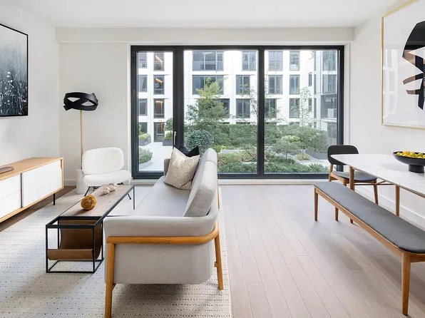 500 W 45th St #508, New York, NY 10036