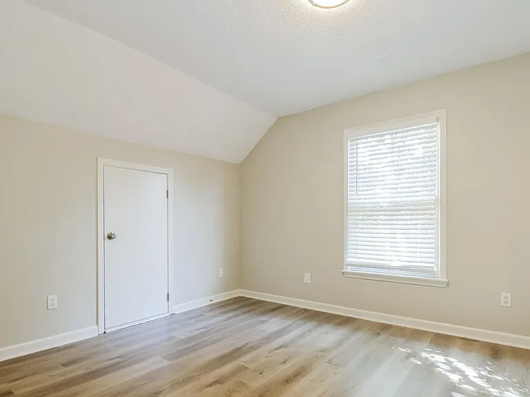 1470 Cider House Ln — Photo 13
