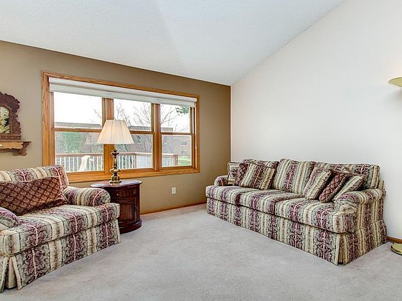 2nd image of 10915 Brittany Dr N