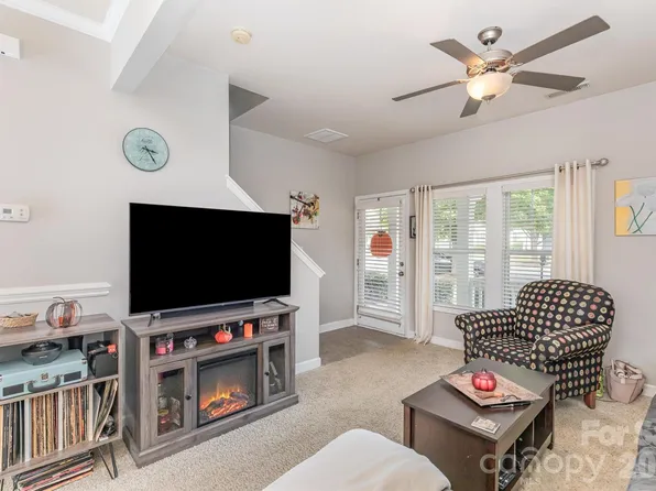 7167 April Mist Trl, Huntersville, NC 28078
